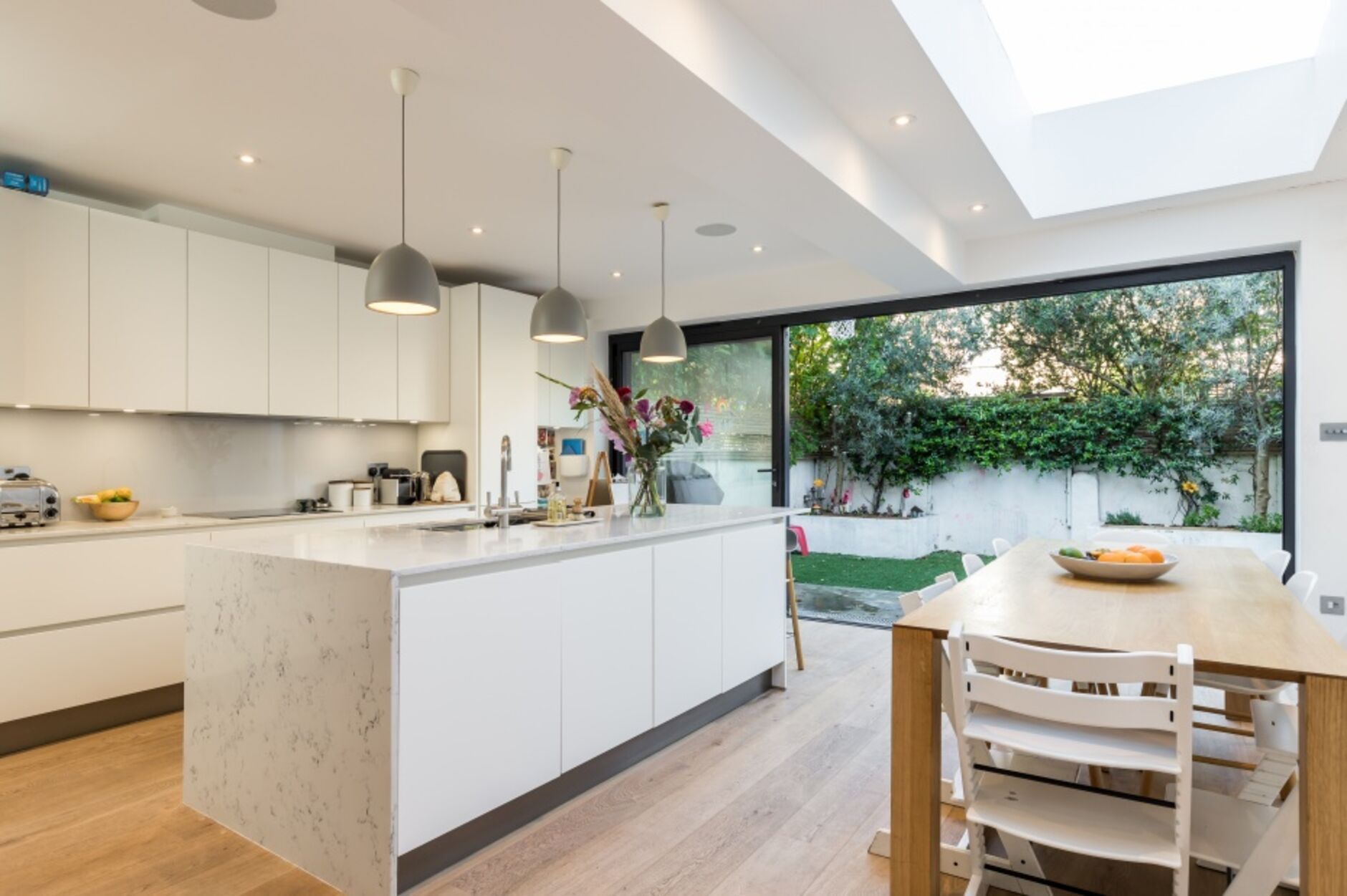 House Bassein Park Road in Greater London