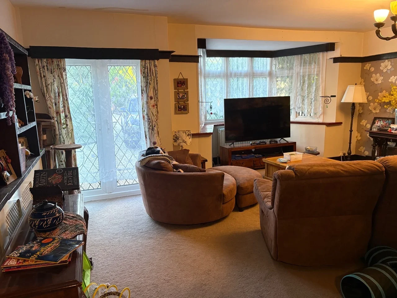 Room Sefton Close in Greater London