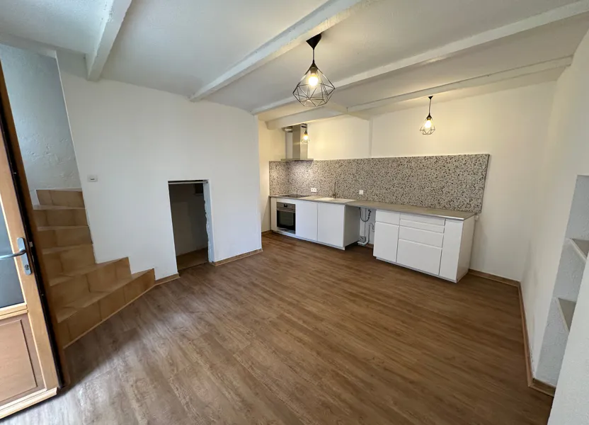Flat Rue Saint-Estève in Saint-Paul-Trois-Châteaux