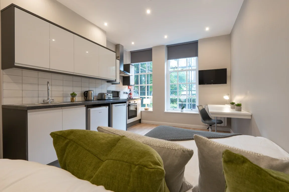 Flat Eskdale Terrace in Newcastle upon Tyne