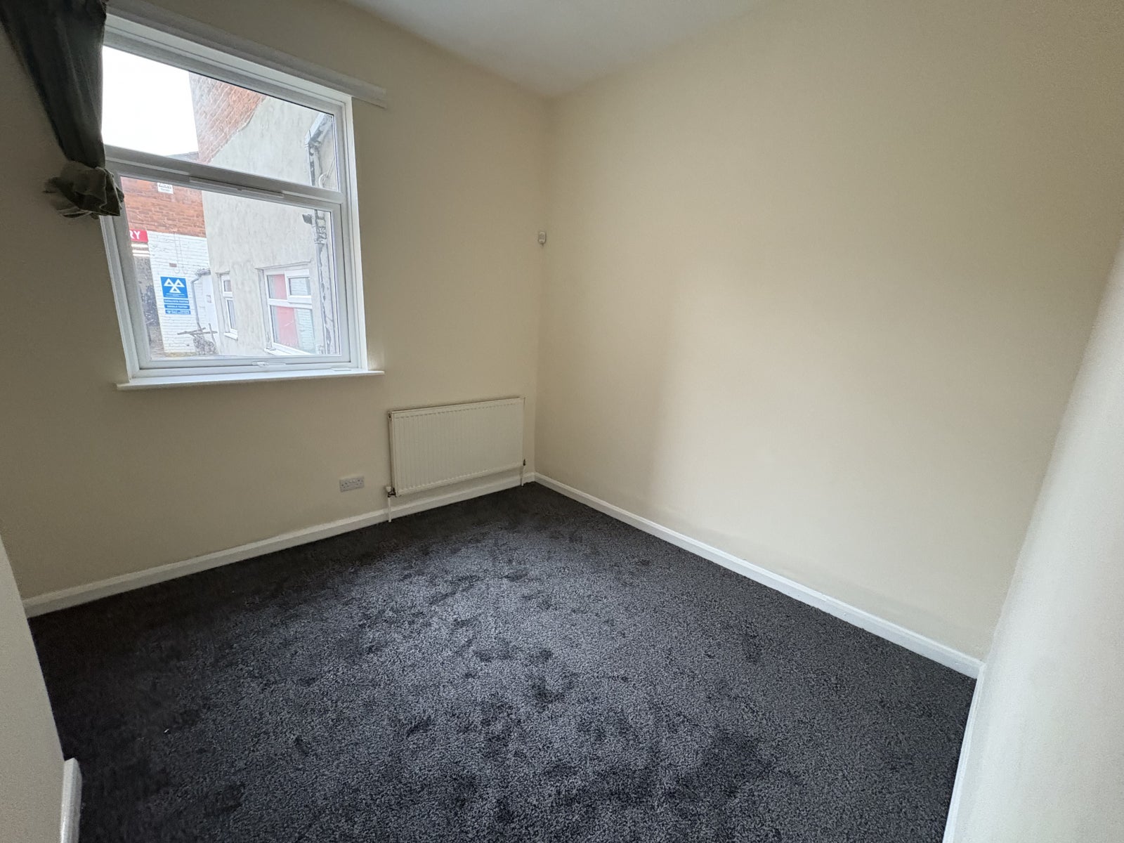 Flat Alexandra Road in Hull