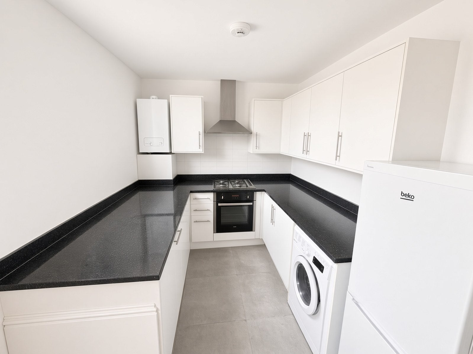 Flat Sussex Way in Greater London