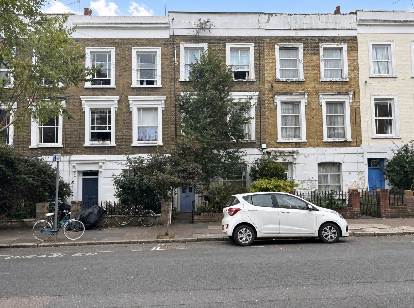 Flat Sussex Way in Greater London