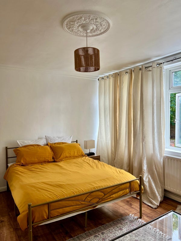 Room Pelton Road in Greater London