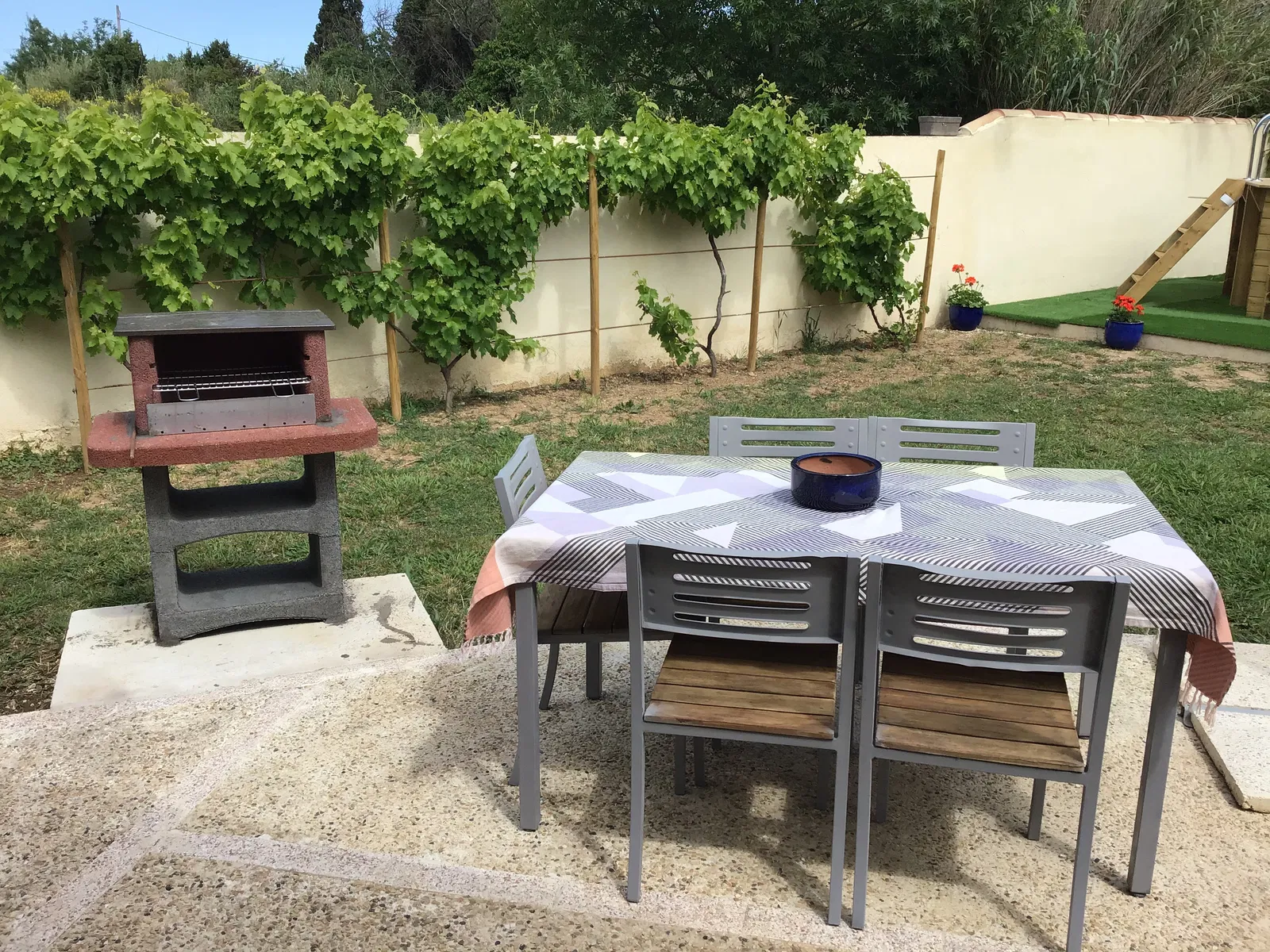 Maison Route d'Eyguières à Arles