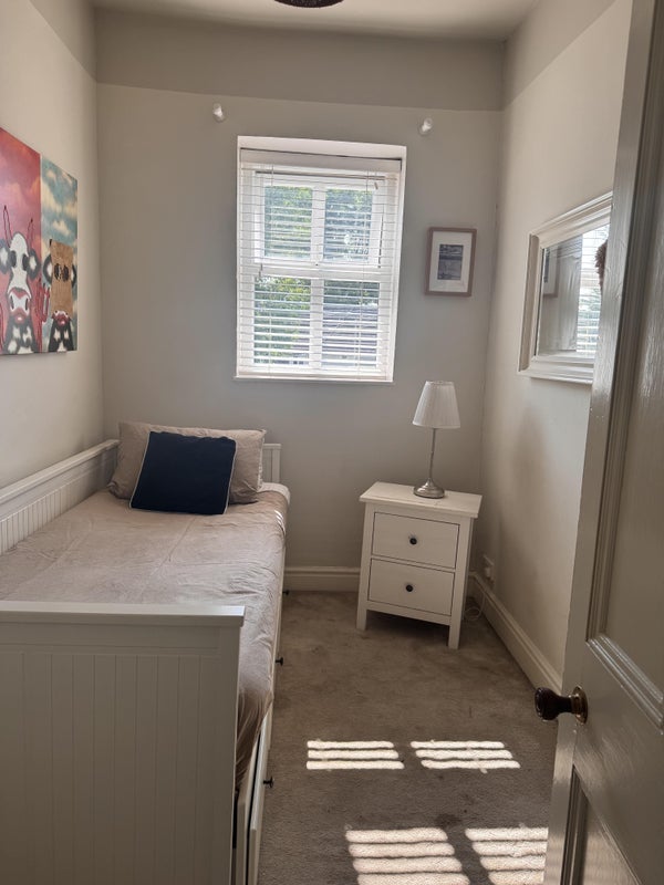 Room Hollins Lane in Bury