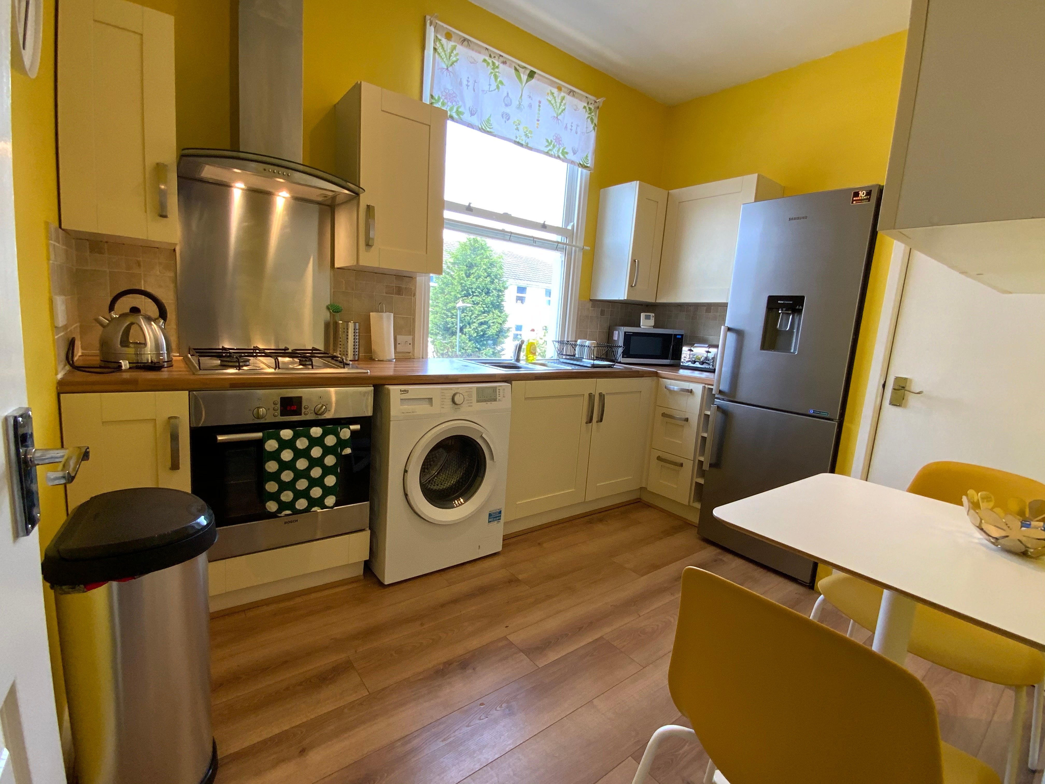 Flat Charles Court in Leeds