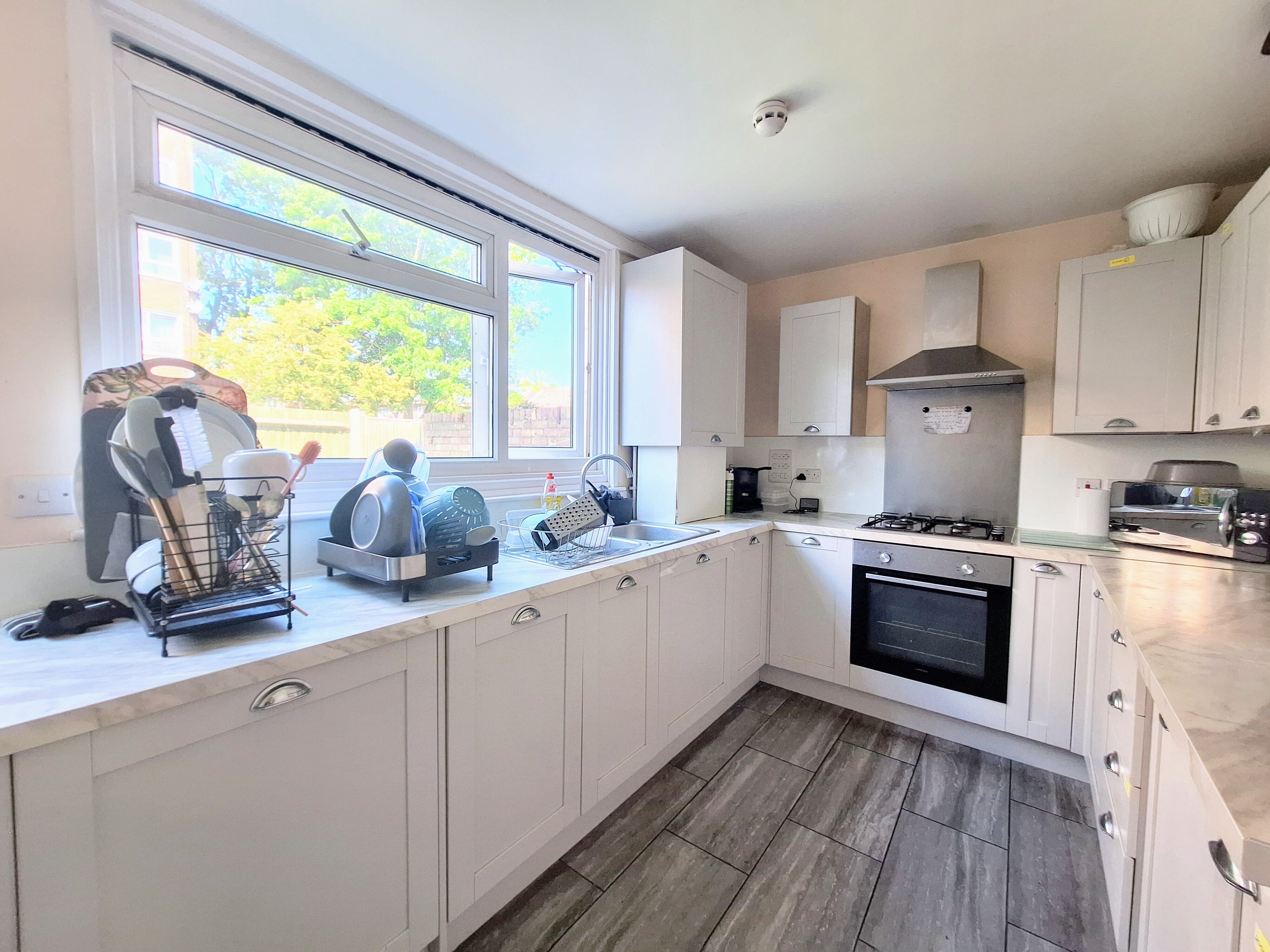 Room Phoenix Place in Dartford