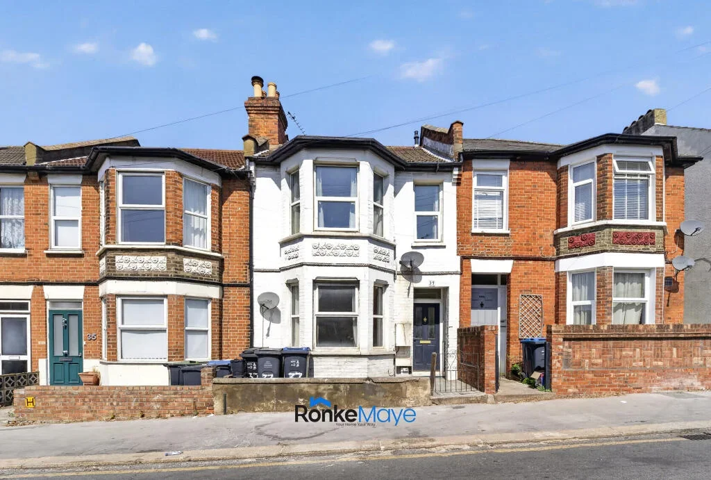House Manor Road in Greater London