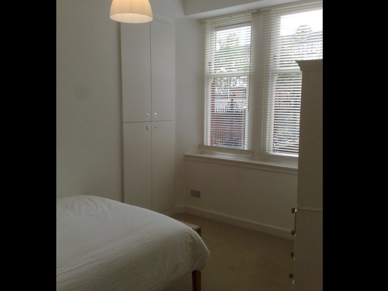 Flat Kildonan Drive in Glasgow