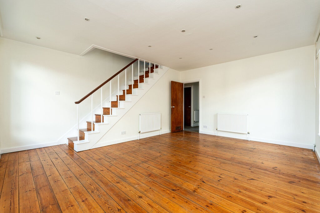 House Royal George Mews in Greater London