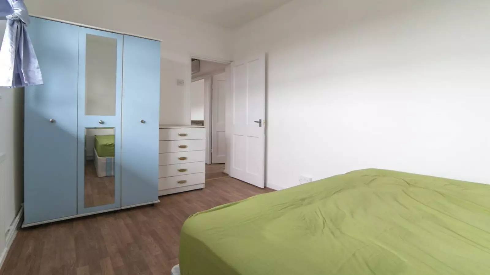 Flat Wandsworth Road in Greater London