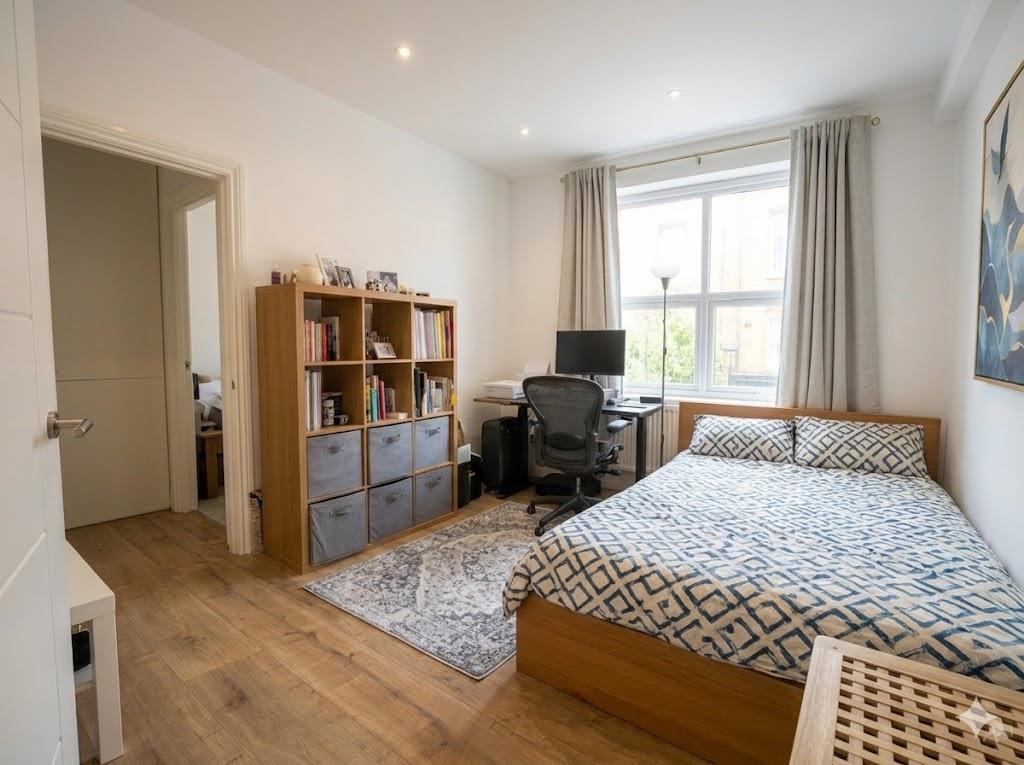 Flat Regent's Park Road in Greater London
