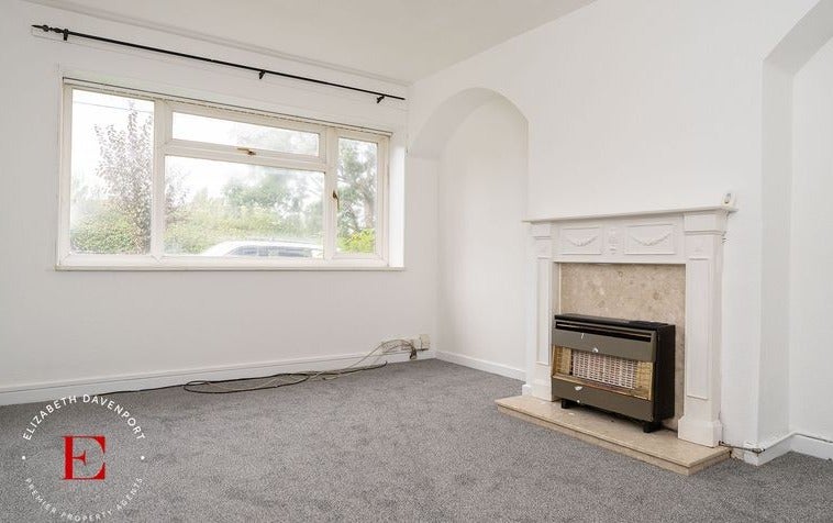 Flat Whateley's Drive in Kenilworth