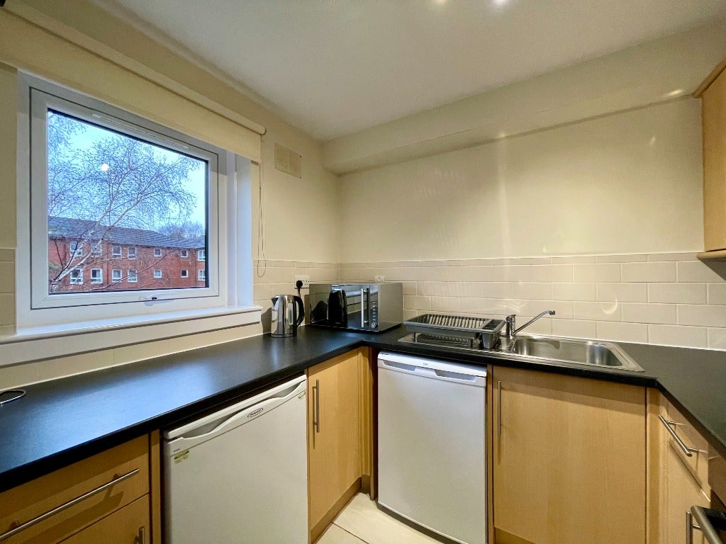 Flat Aikenhead Road in Glasgow
