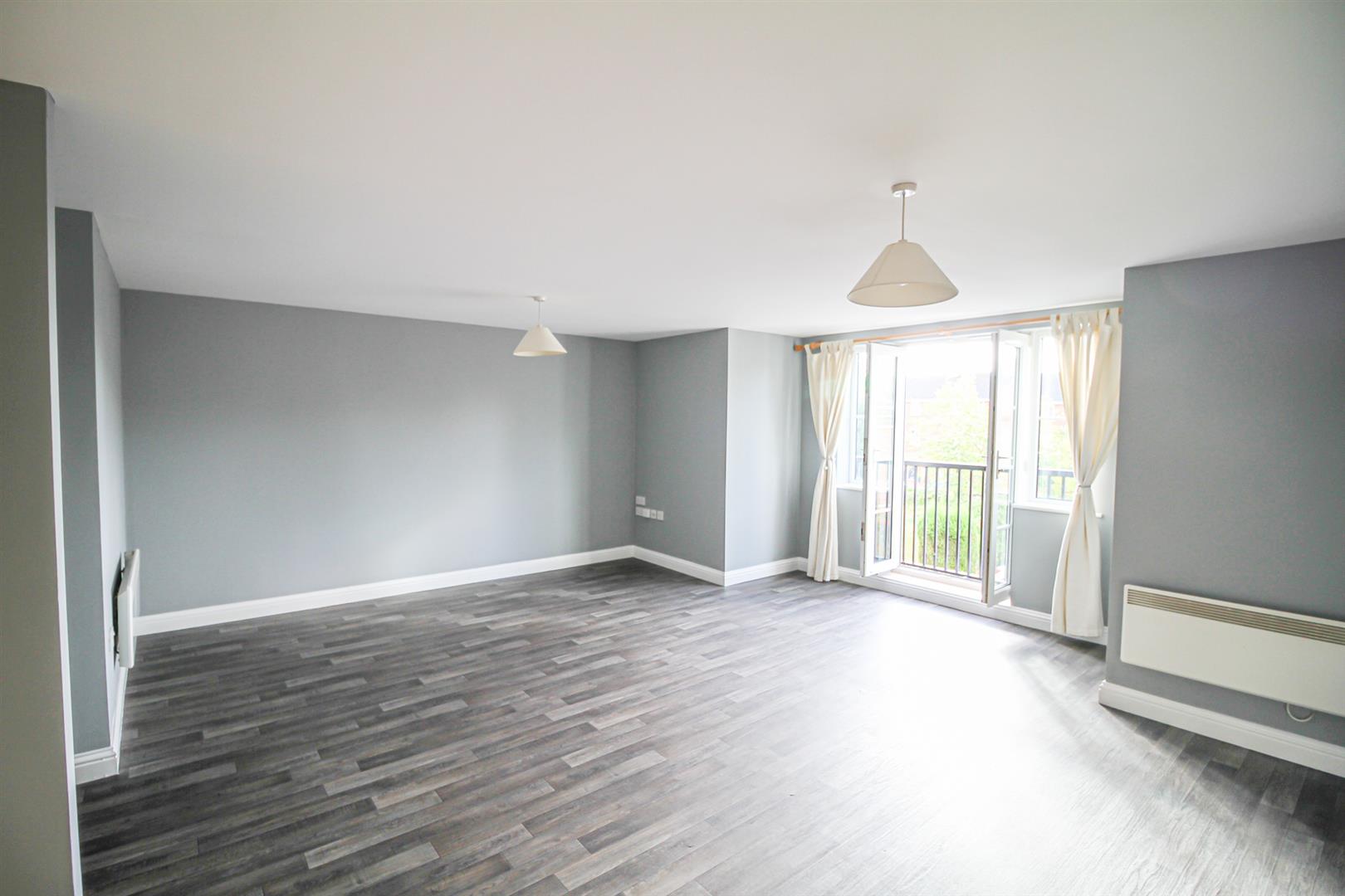 Flat Edison Way in Nottingham