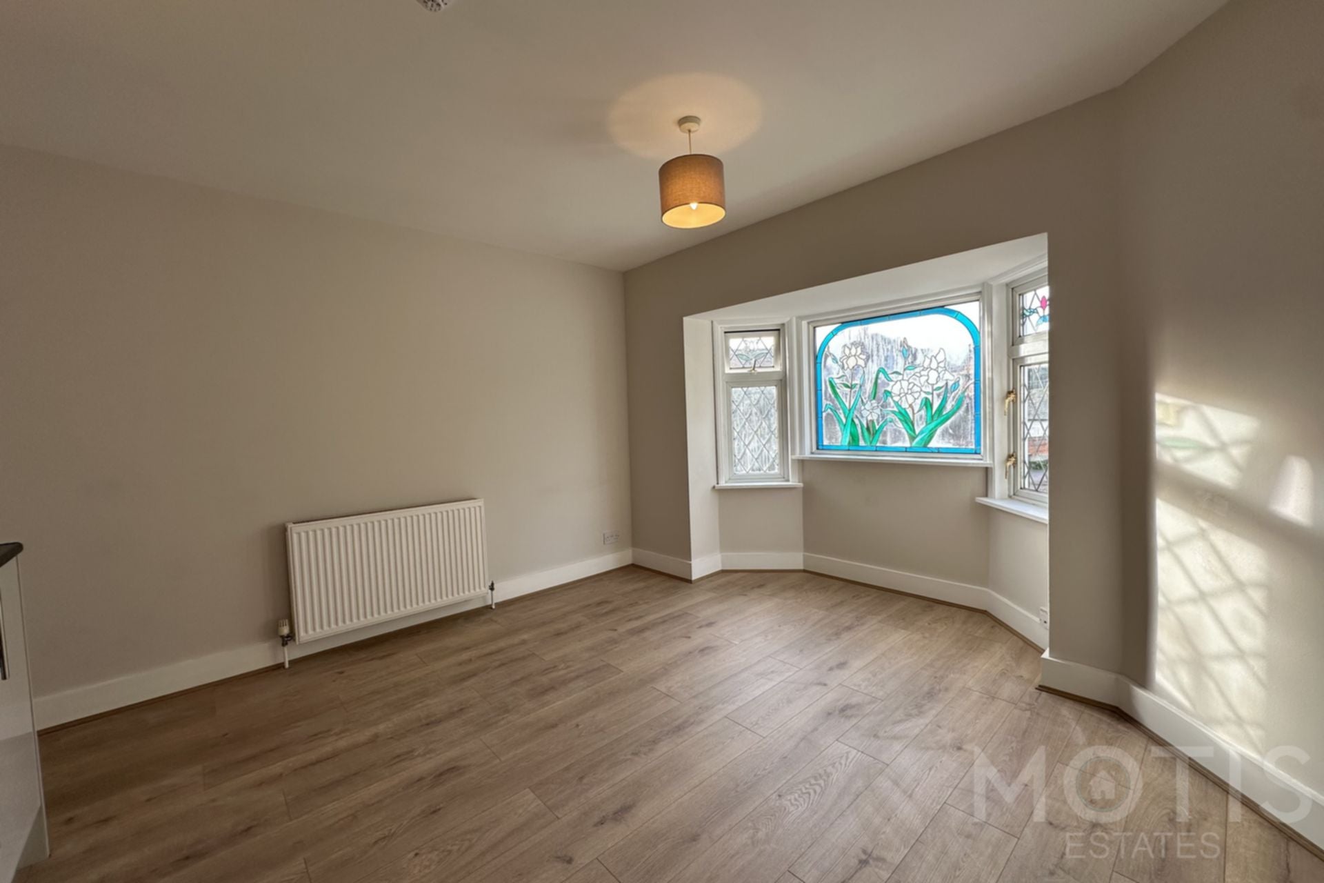 Flat Cheriton Road in Folkestone and Hythe District