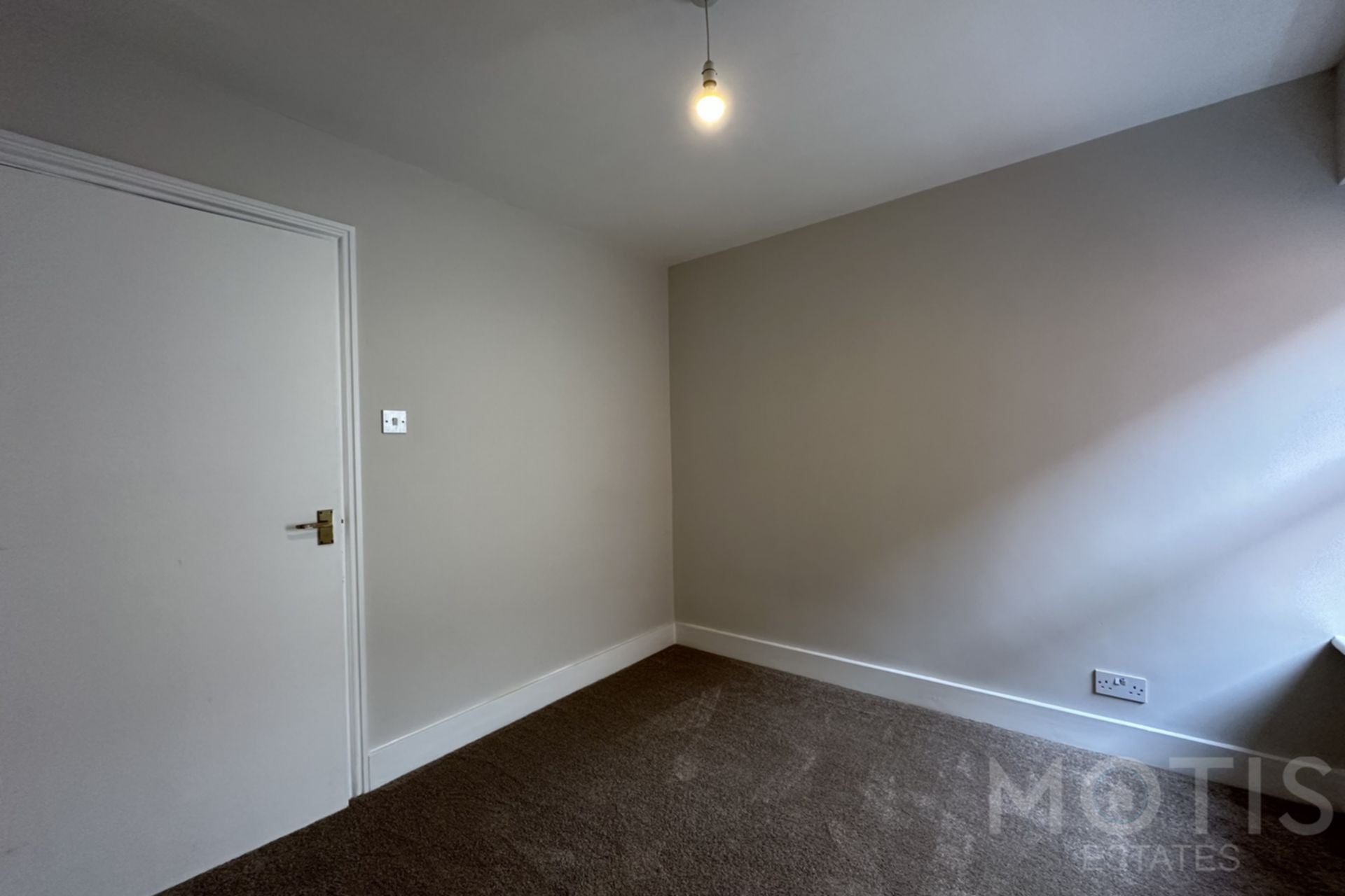 Flat Cheriton Road in Folkestone and Hythe District