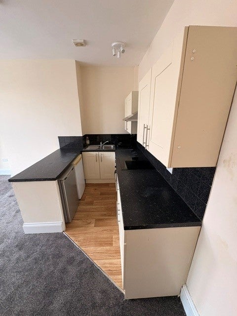 Flat Railway Terrace in North Tyneside