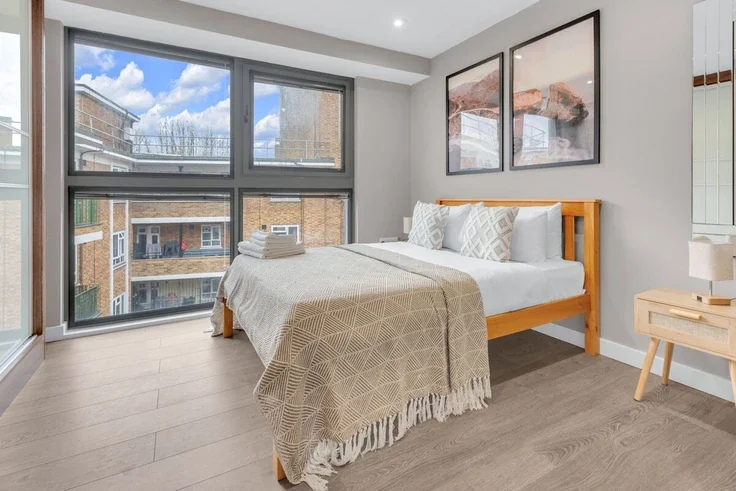 Flat Cherbury Street in Greater London
