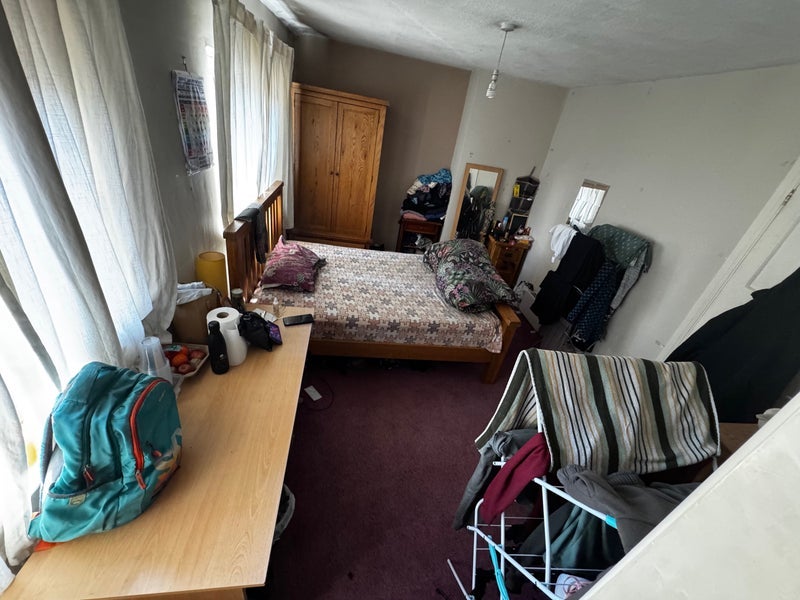 Room Swinford Road in Birmingham