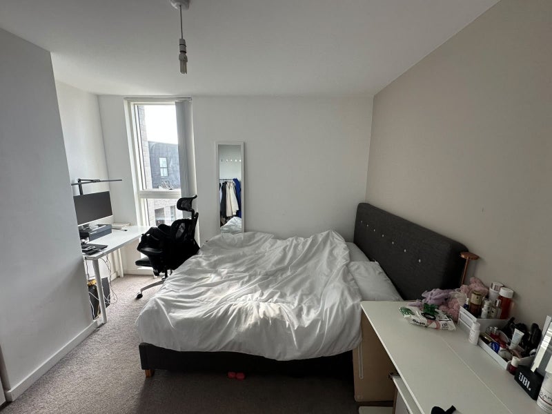 Room Regent Road in Manchester