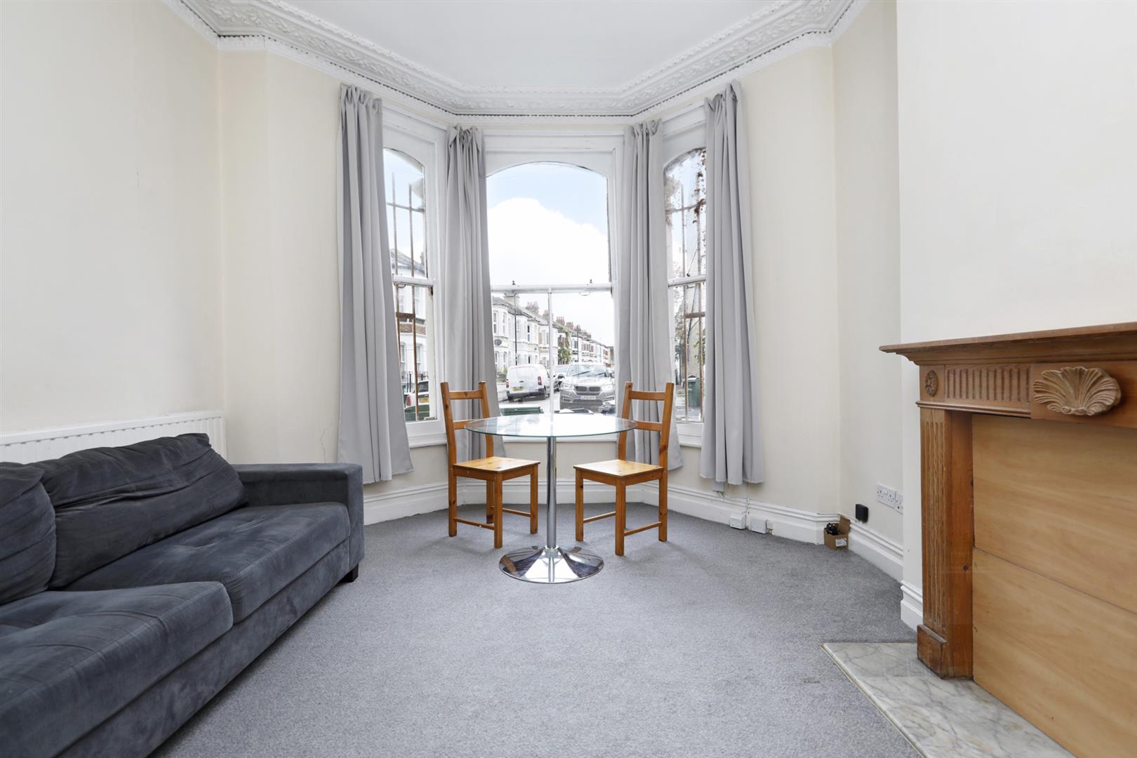 Flat Tregothnan Road in Greater London