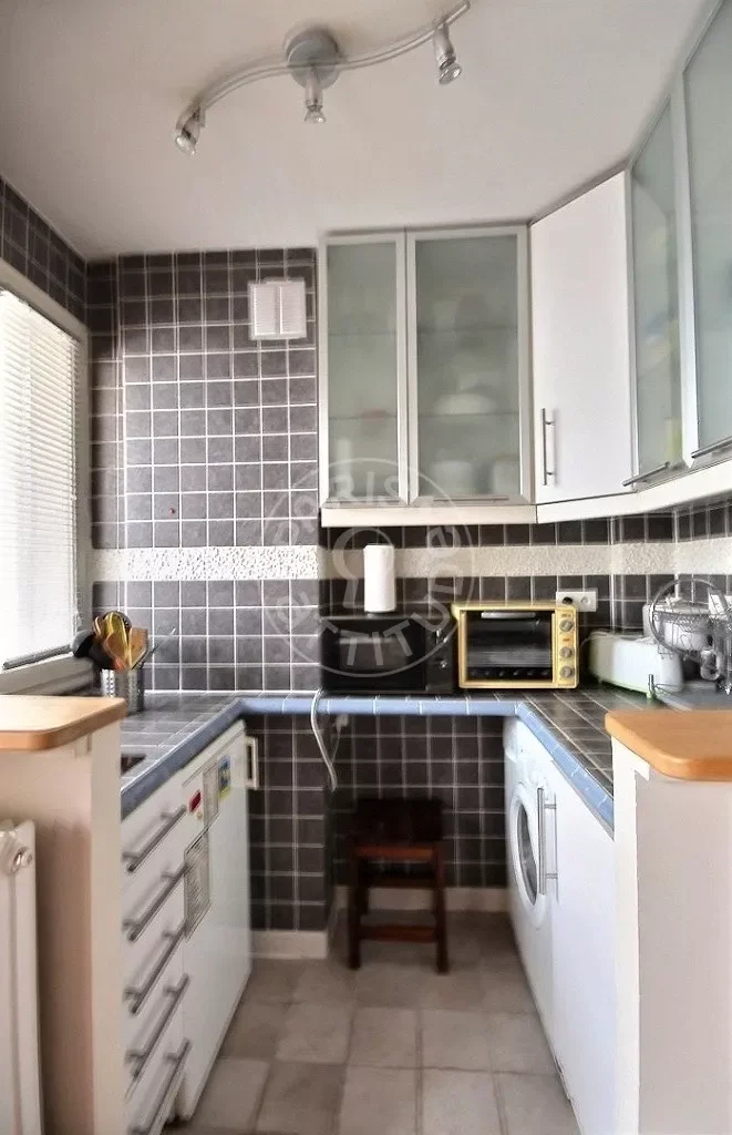 Appartement Rue de Cîteaux à Paris
