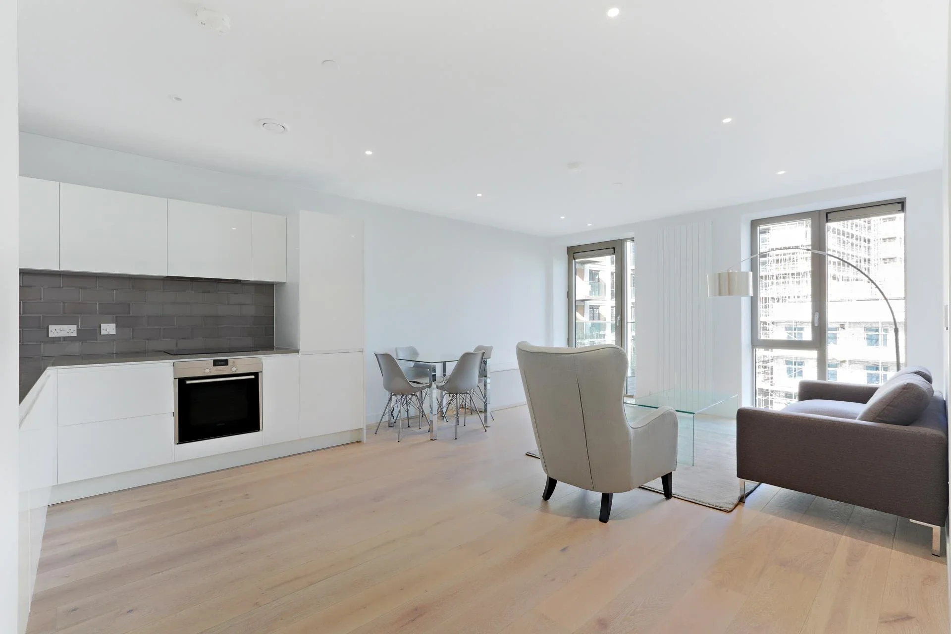 Flat Nautical Drive in Greater London