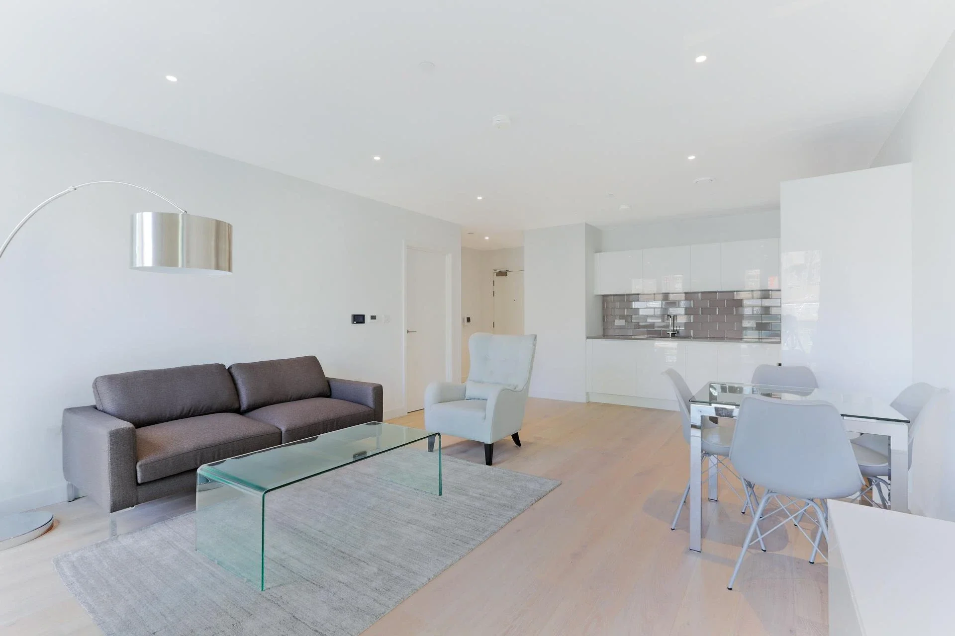 Flat Nautical Drive in Greater London