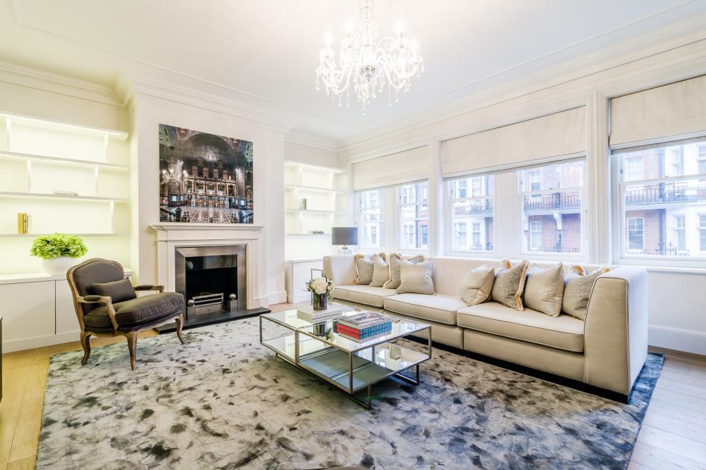 Flat Duke Street in City of Westminster
