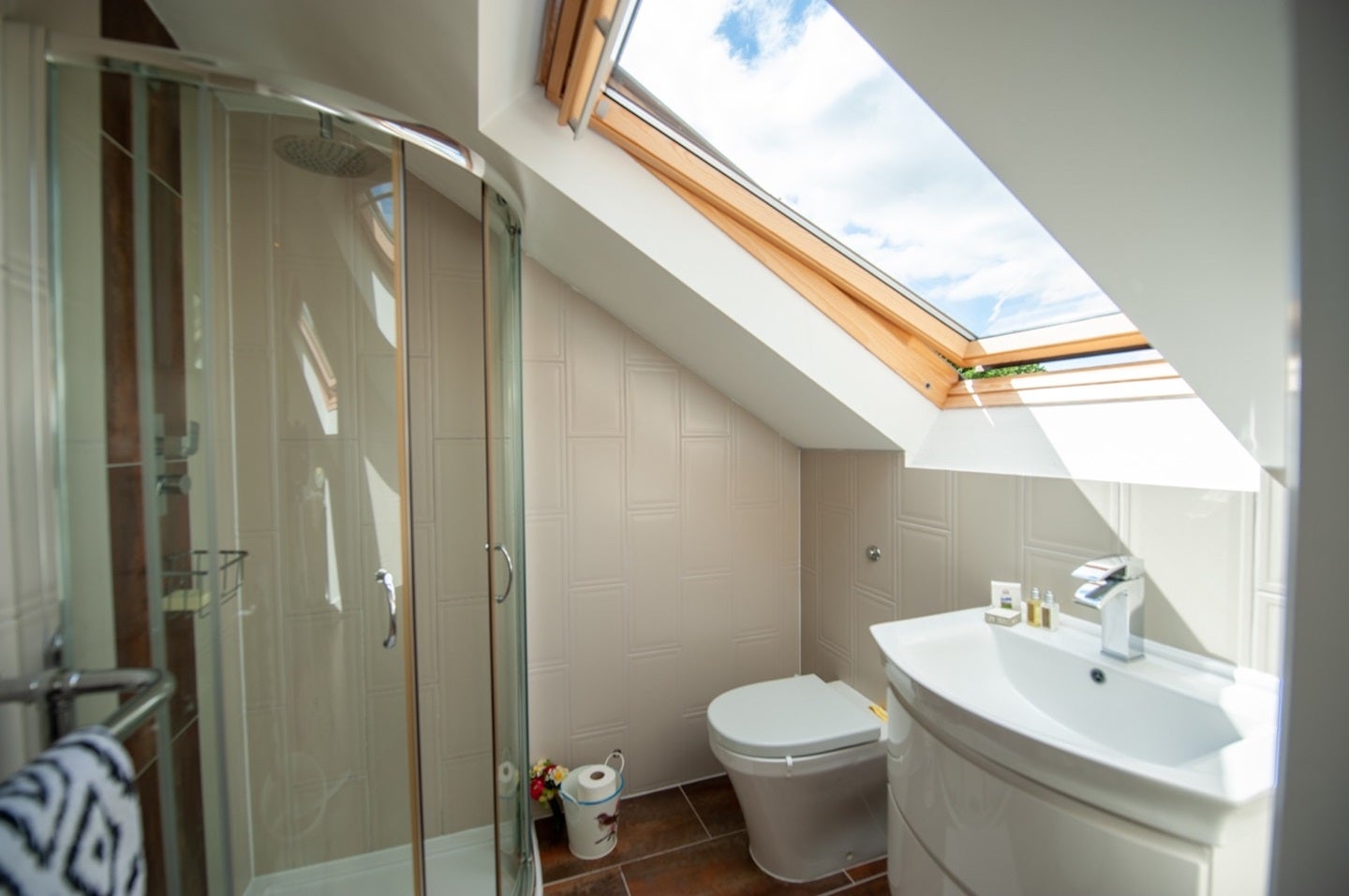 Room Rutland Road in Greater London