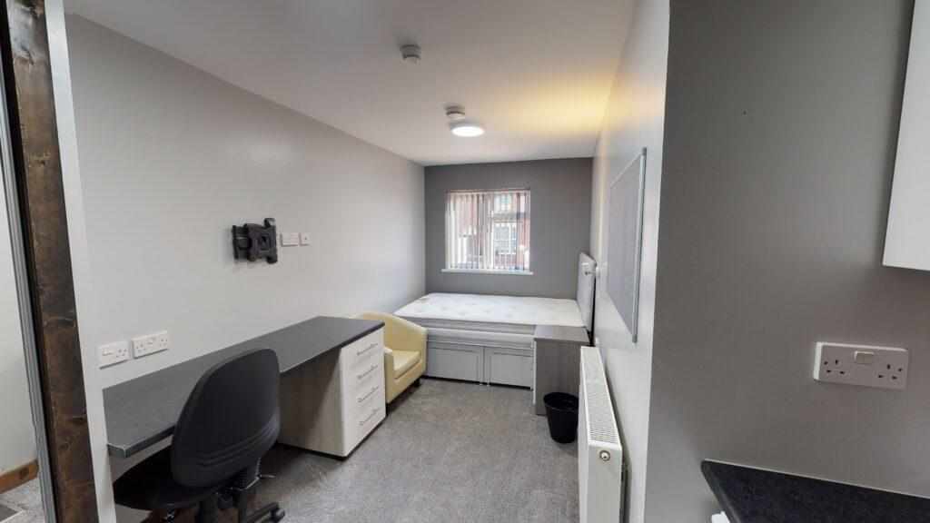 Flat Dawlish Road in Birmingham