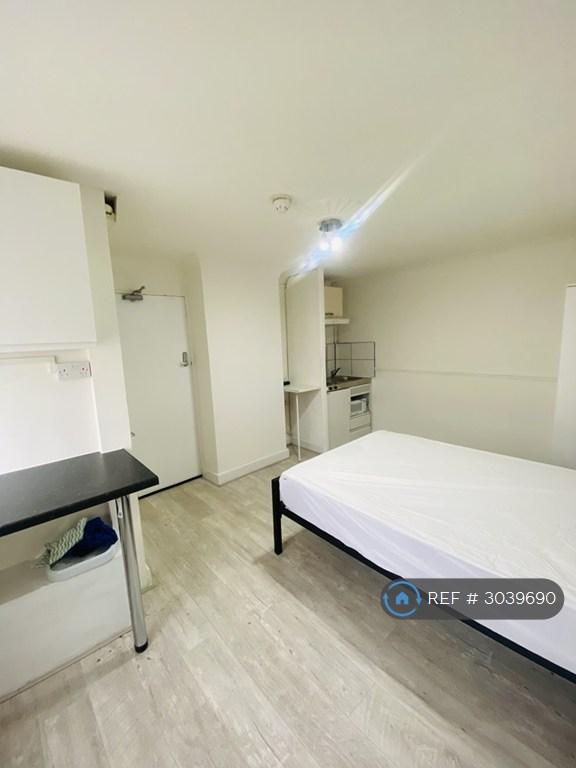 Flat Beale Close in Stevenage