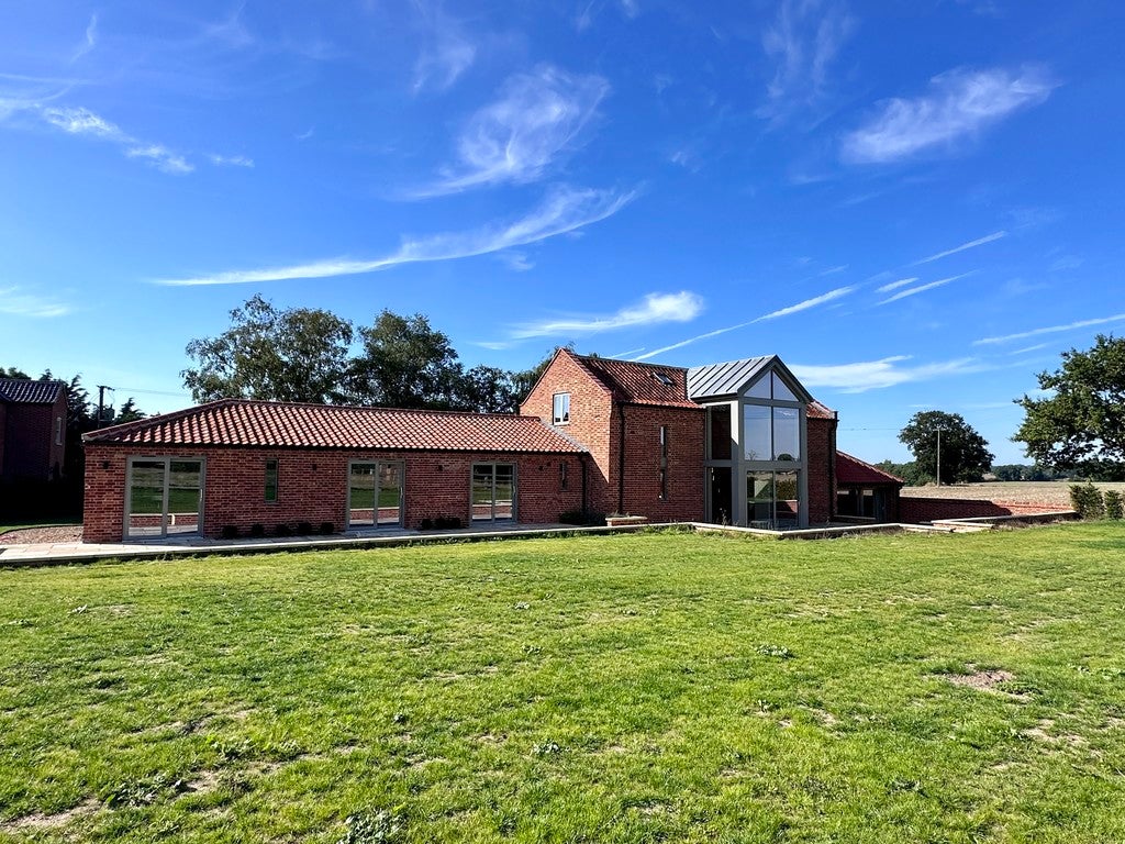 Flat Guestwick Road in Broadland