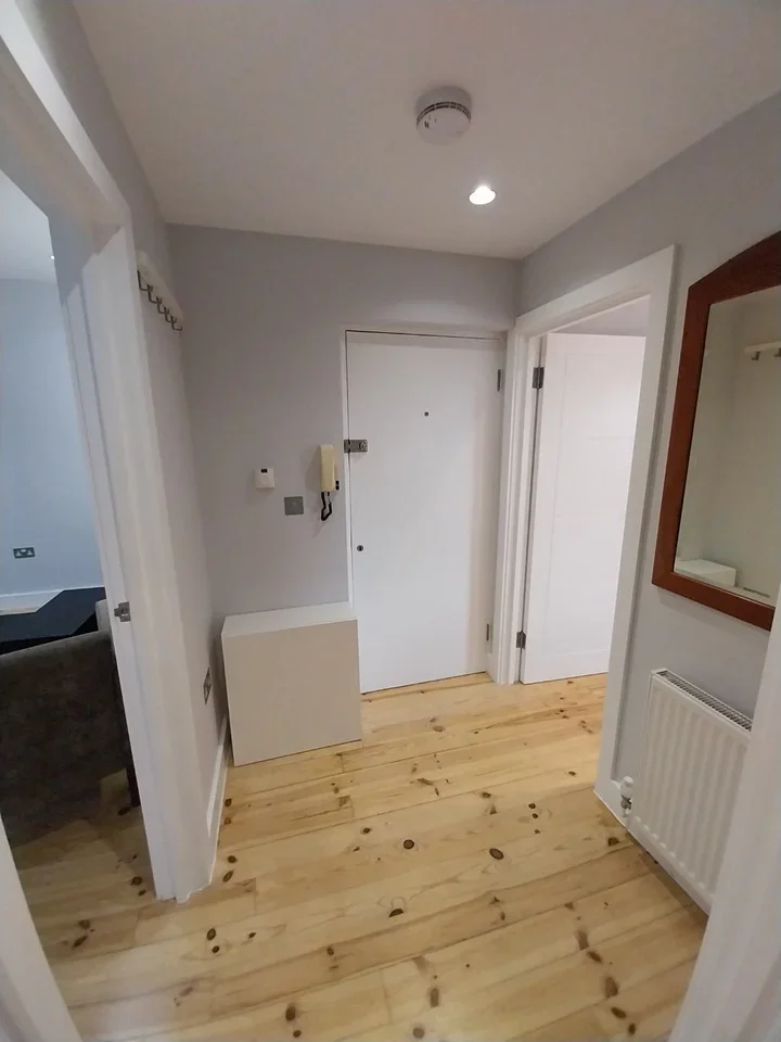Flat Kingsgate Place in Greater London
