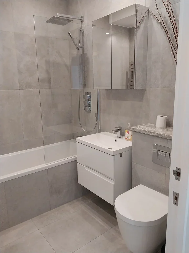 Flat Kingsgate Place in Greater London