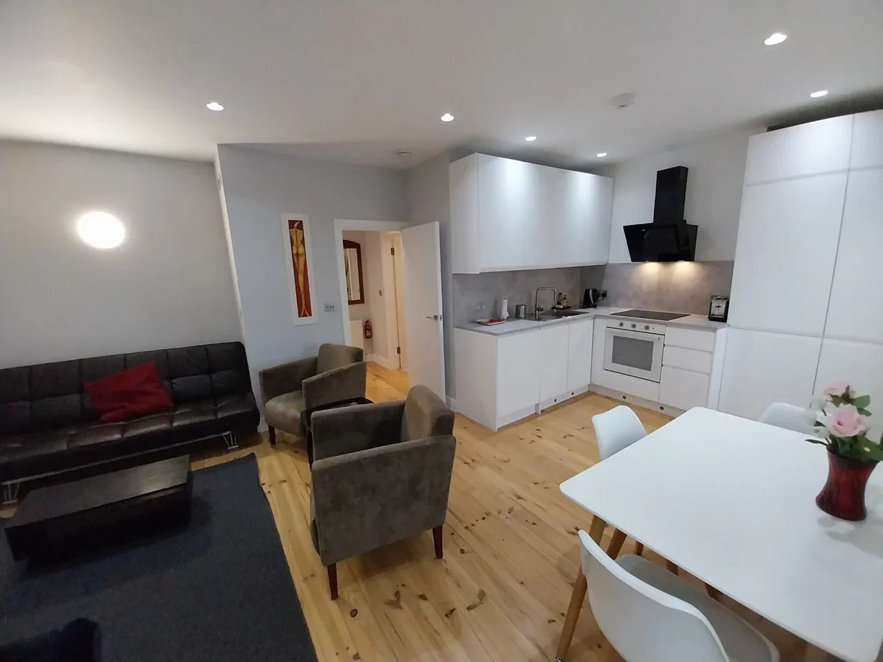 Flat Kingsgate Place in Greater London