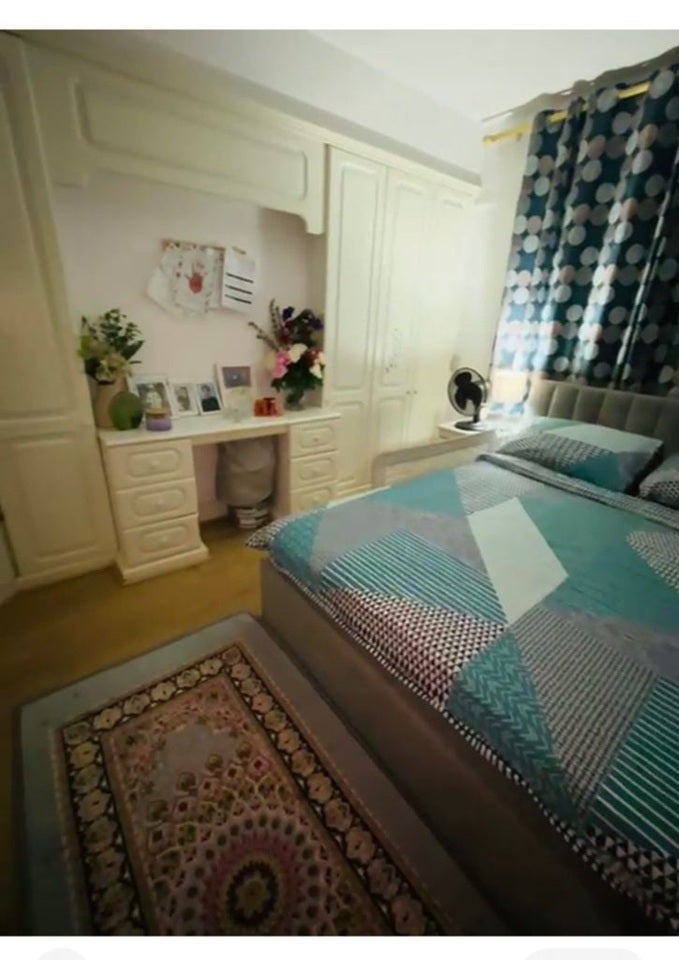Room Loudoun Avenue in Greater London