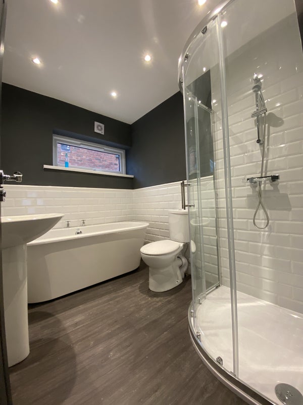 Room Gardenia Grove in Nottingham