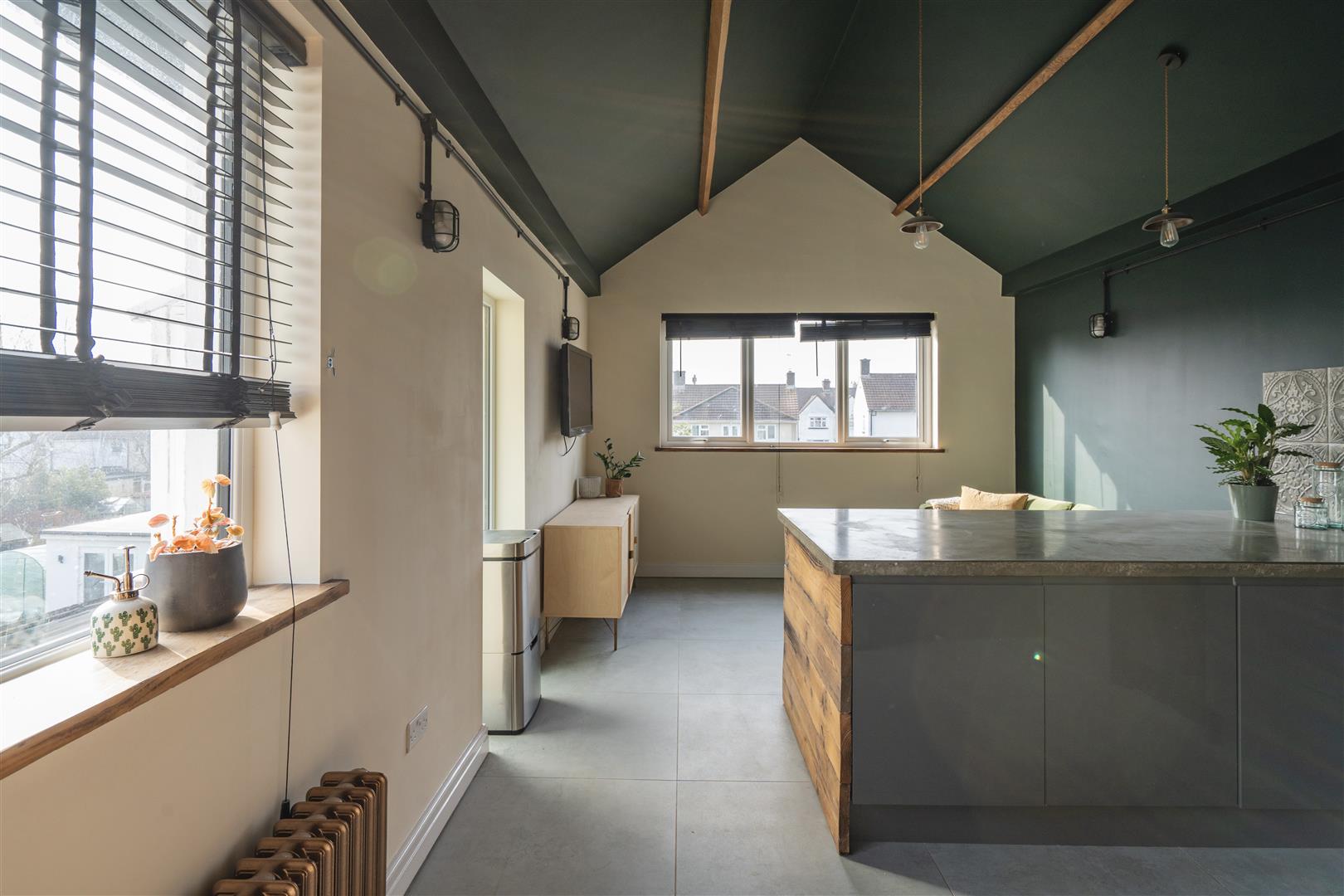 Flat Redlands Road in Penarth