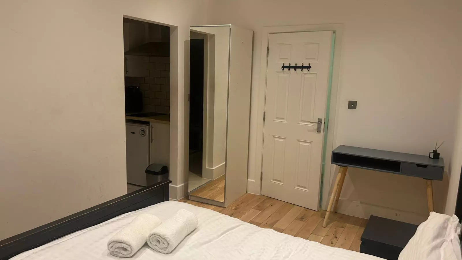 Flat Connaught Place in City of Westminster