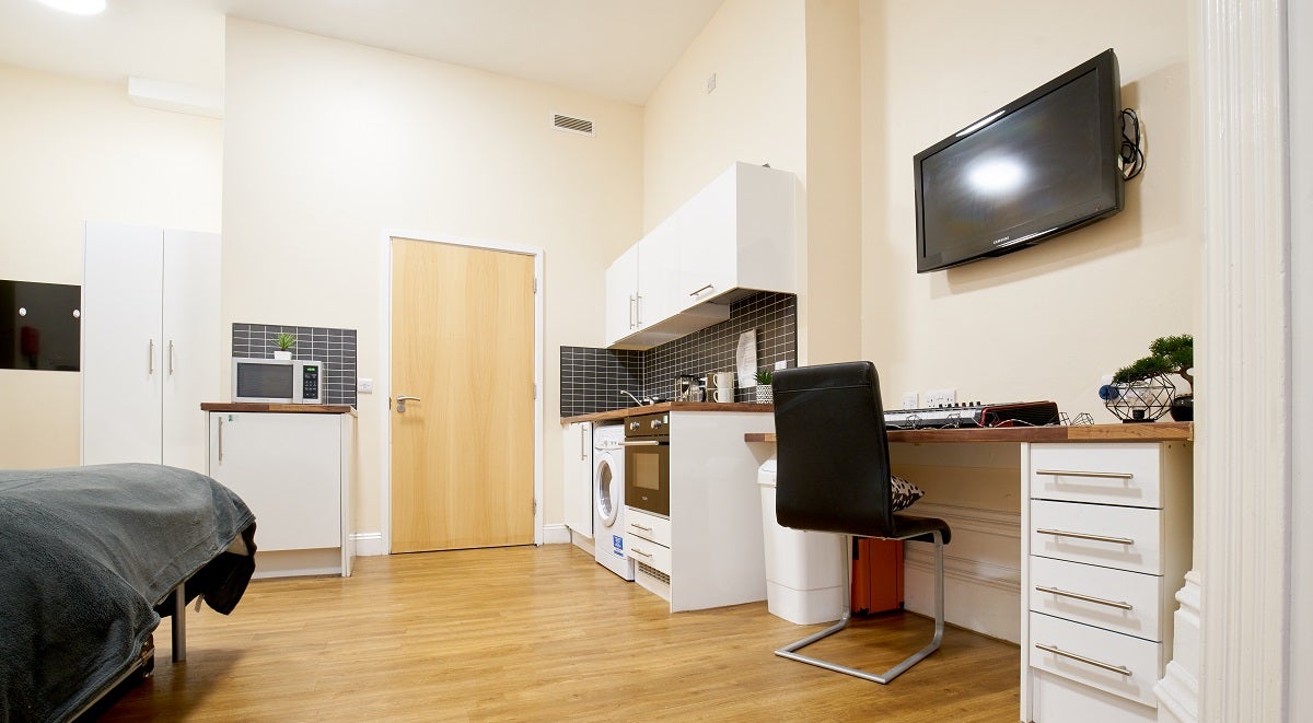 Room Anson Road in Manchester