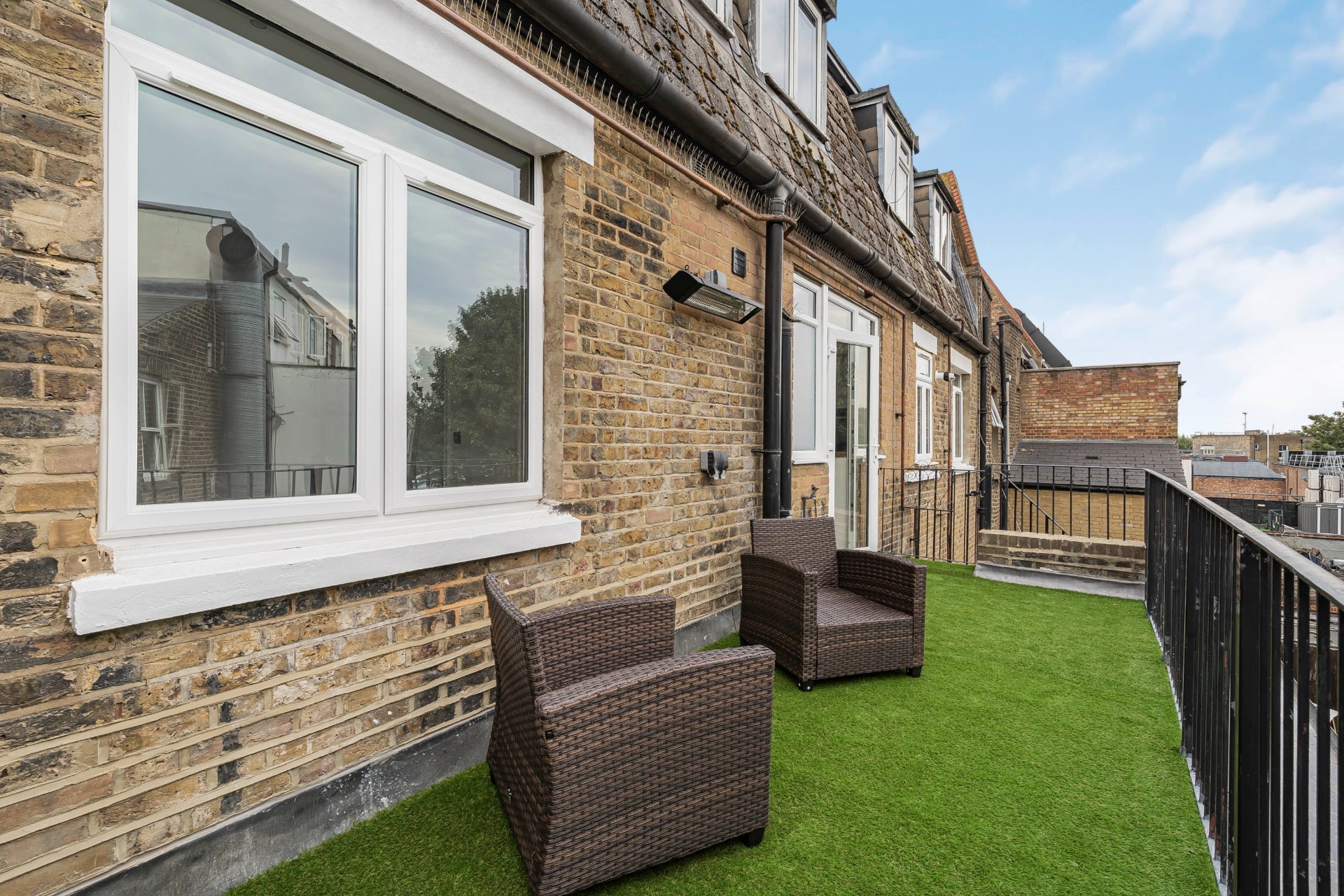 Flat Harrow Road in City of Westminster