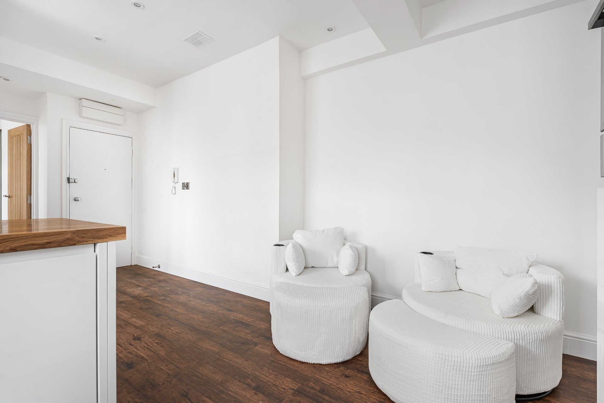 Flat Harrow Road in City of Westminster