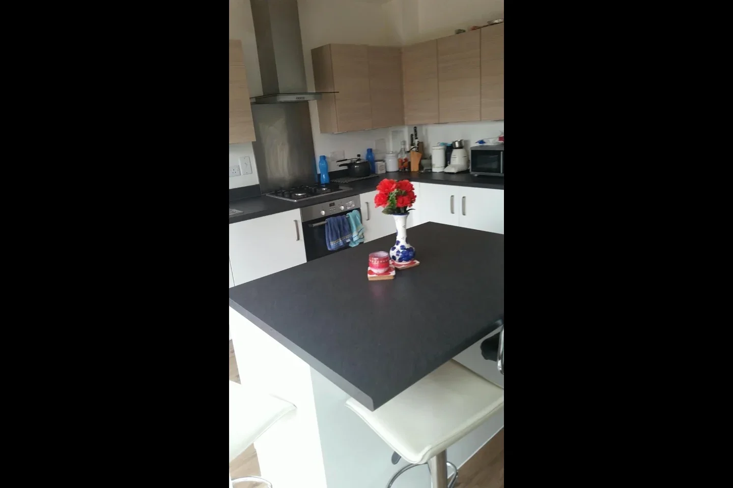 Room Ager Avenue in Greater London
