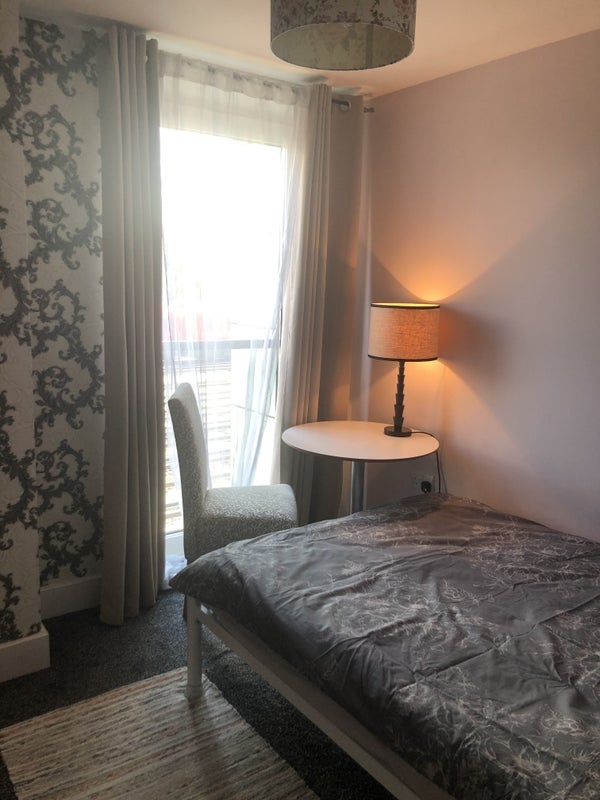Room Salamanca Place in Greater London