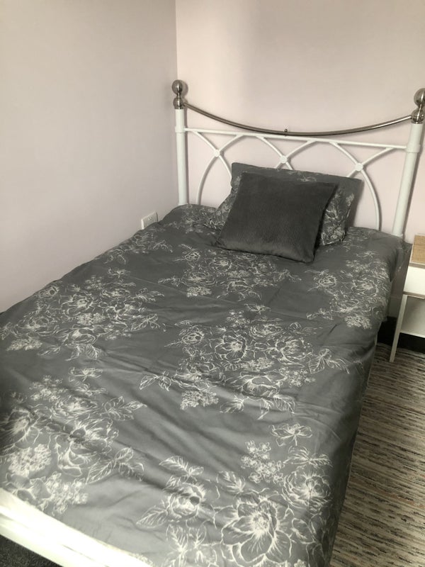 Room Salamanca Place in Greater London