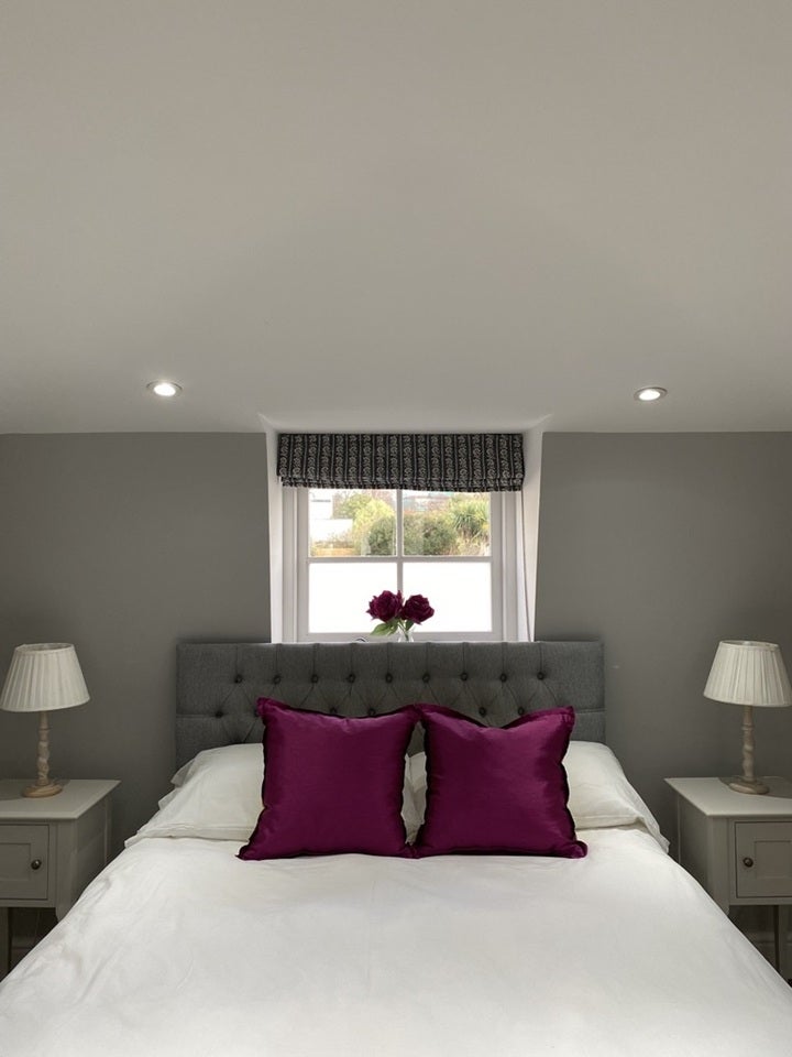 Flat Melrose Road in Greater London