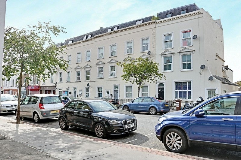 Flat Beulah Road in Greater London